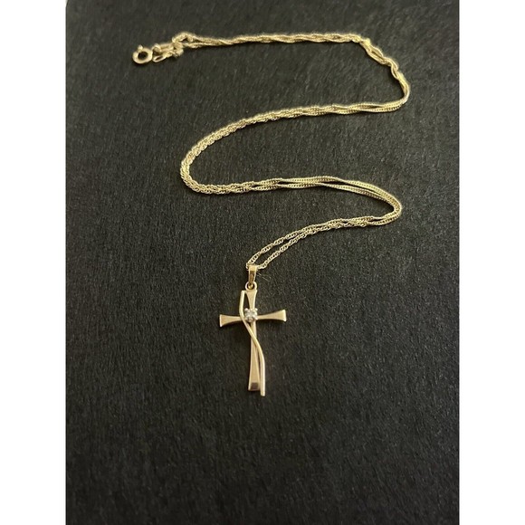 Vintage 14K Diamond Accent Cross Pendant 19” Necklace 4Gs - Picture 1 of 13